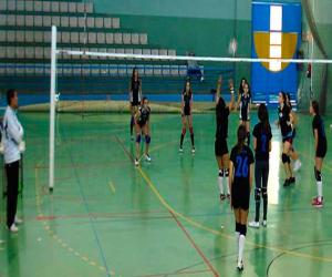 Los tres equipos de voleibol femenino del IES Alhama clasificados para la fase final de los juegos provinciales