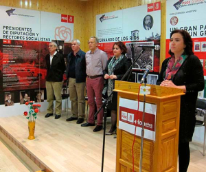 El PSOE de Alhama reconoce a más de 70 personas en su lucha y defensa de la democracia