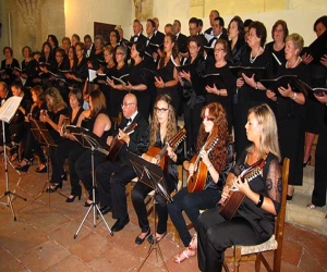 Concierto de celebración y reconocimiento en el veinticinco aniversario de la Coral Ciudad de Alhama