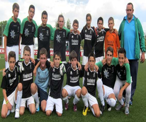 La UD Alhameña infantil se presenta ante su afición