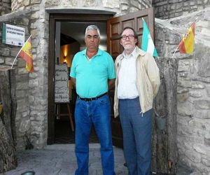 El presidente de la Federación Andaluza de Montañismo, Julio Perea, en apoyo al club senderismo Navachica