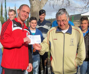 La UD Alhameña agradece a los establecimientos su colaboración en la gran cesta de 2013