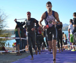 Daniel Múgica y Elena Aguilar ganan el II Triatlón TriGranada celebrado en los Bermejales