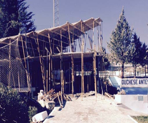 El Ayuntamiento se gasta 400.000 euros en un edificio “Termal” junto al polideportivo sin saber el uso que le va a dar ni como lo va a mantener