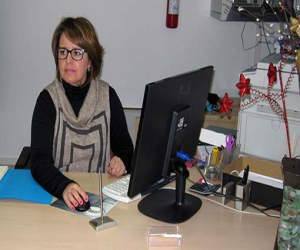 Manuela Calderón abre despacho administrativo en Alhama