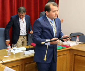 Se constituyó la nueva corporación alhameña, con Jesús Ubiña (PP) como alcalde