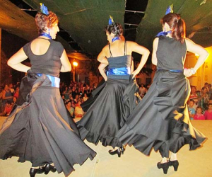 Velada con el grupo de baile de Silvia Oen en Jayena, sencillamente extraordinario