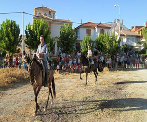 Jayena vive su feria de agosto más de día que de noche