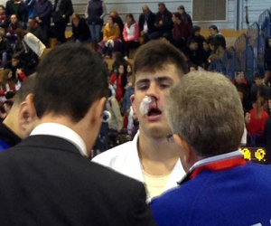 Manuel Miranda sufre una lesión en el campeonato de España de karate y tiene que retirarse
