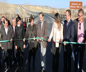 Se inaugura el tramo de la A-402, Santa Cruz Alhama, y se anuncia el inicio de las obras del tramo de Moraleda para 2016