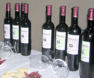 Primer vino embotellado de Alhama