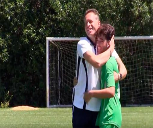 El técnico alhameño, José Raya, lo celebró tras un 5-0 en la eliminatoria a los jerezanos del Florida UD