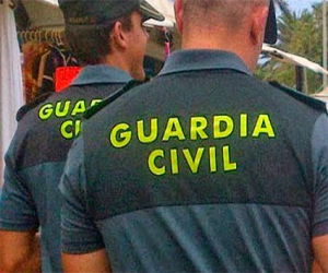 Joven investigada en Alhama por robar a su madre joyas valoradas en 18.000 euros