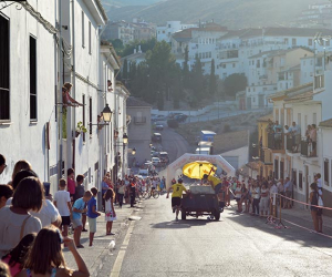 Los coches locos dislocaron a la gente