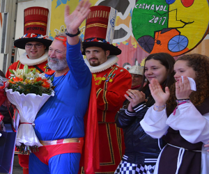 El Carnaval de los centros docentes se convirtió en un homenaje a Juan Jáspez