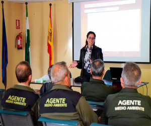 Agentes de Medio Ambiente participan en un curso formativo de la Junta sobre gestión de conflictos