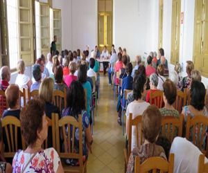 Los alumnos de educación permanente inauguran el curso en sus nuevas instalaciones
