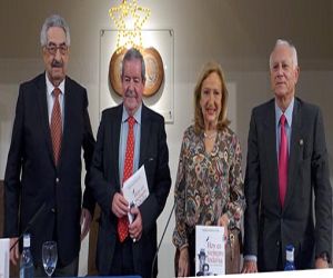 Emoción, cultura y sabiduría en la presentación de “Hoy es siempre todavía”