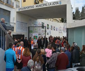 La UD Alhameña rinde tributo a los que ya no están