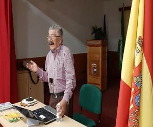Játar apuesta por una inclusión efectiva de la comunidad boliviana