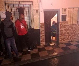 Una gran tormenta de lluvia y granizo descarga de madrugada en Jayena, causando graves daños