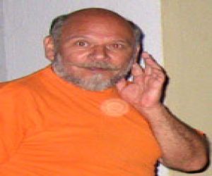 Jorge Molina; el desencanto a escena