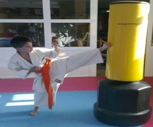 Oscar Correa Ariza; un joven karateca respetuoso y con ganas de superación