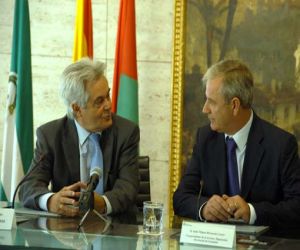 Alhama y Zafarraya se pueden beneficiar del convenio de energías renovables