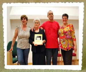 "Las libretas de servidora" o el libro-terapia de Josefa Ruiz