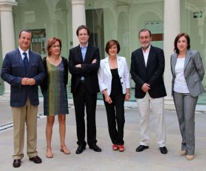 Granada ya tiene delegados de la Junta, entre ellos la alhameña M. Sandra García