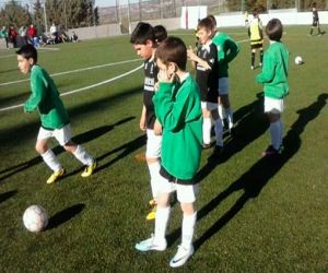 A los alevines de la UD Alhameña les sobra el final