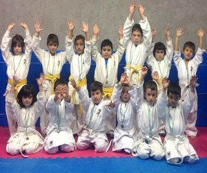Campeonato de karate modalidad de katas 2014 para los peques