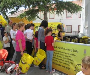 "Compromiso amarillo. Pon un Plastichín en tu vida”, pasó por Jayena