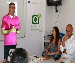 Empresarios alhameños participaron en una jornada de formación empresarial