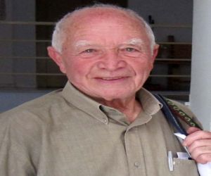 Alfonso Olivares ha muerto. Alfonso Olivares est mort