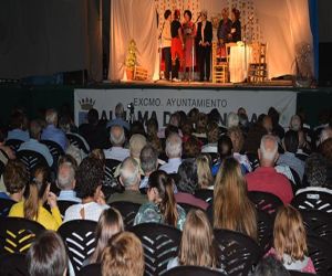 El Centro de Mayores de Alhama representó la obra "Romeo y Julieta Martínez"
