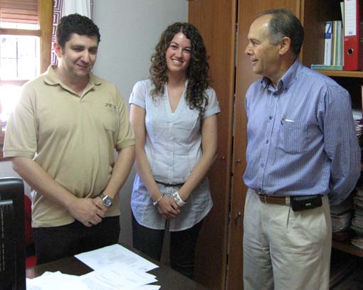  Laura Moreno releva a Sergio Pérez (a la izq.) como secretaria de la Mancomunidad de Municipios de la Comarca de Alhama 