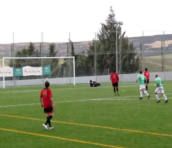 El gol que Rufo, de la UD Alhameña, le encajó al líder Padul 