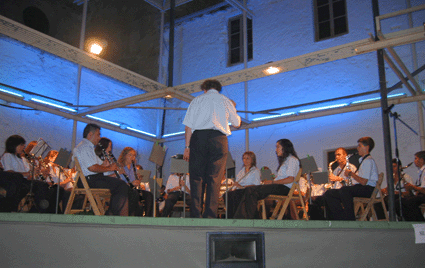 La Escuela de Música de Alhama, en el patio del Carmen