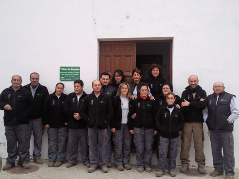 Responsables del módulo de jardinería y alumnos-trabajadores