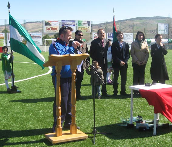  Javier Molina Casteñeda, concejal de Deportes, maestro de ceremonias 