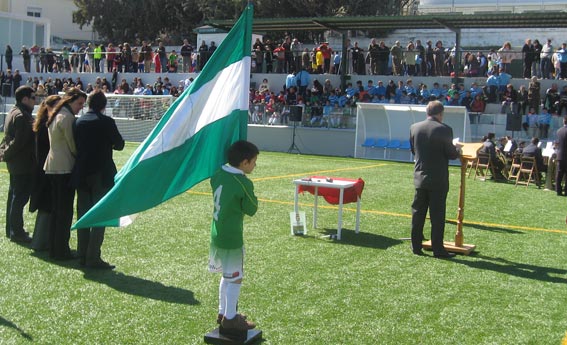  Numeroso público siguió la jornada y los actos 