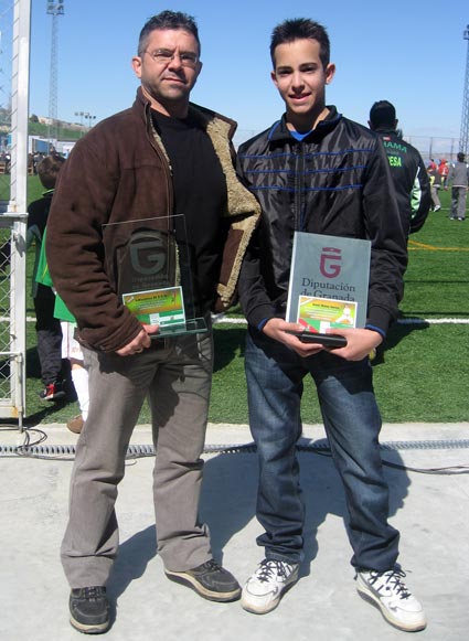  28F 2011 - Padre (Antonio) e hijo (Kevin) premiados ambos en este día 