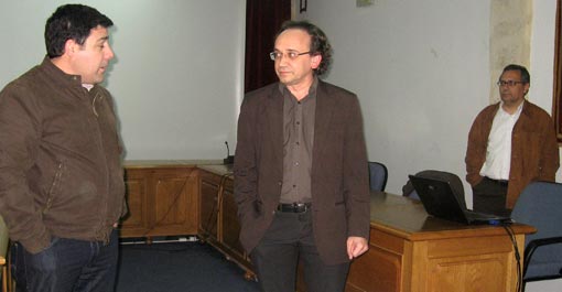  El concejal de Medio Ambiente, Manuel Naveros, presentó a los conferenciantes 