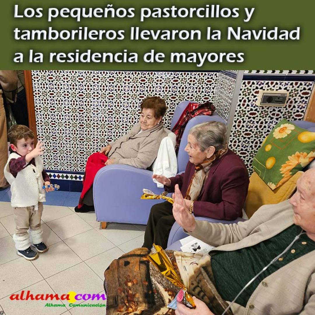 Los pequeños pastorcillos y tamborileros llevaron la Navidad a la residencia de mayores